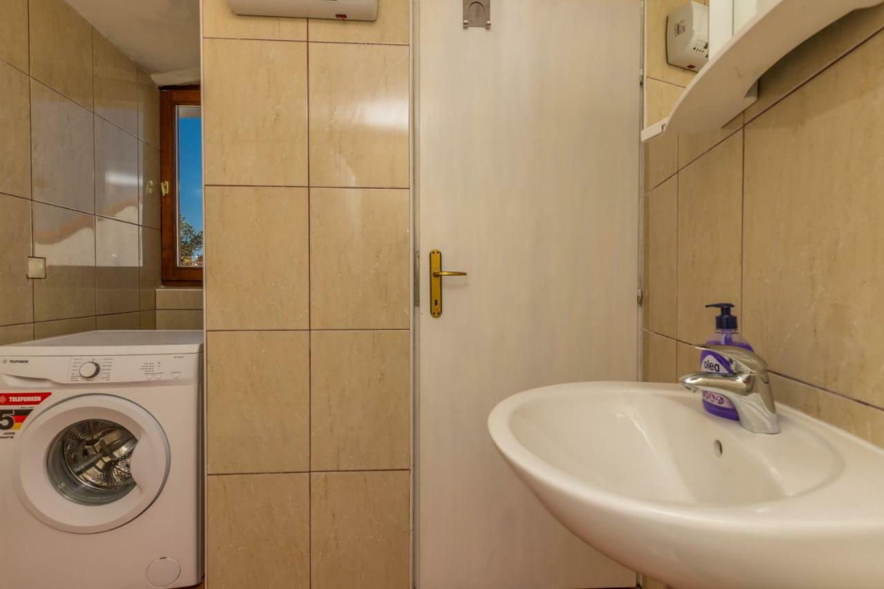 App Cor2 Apartment Selce Luaran gambar