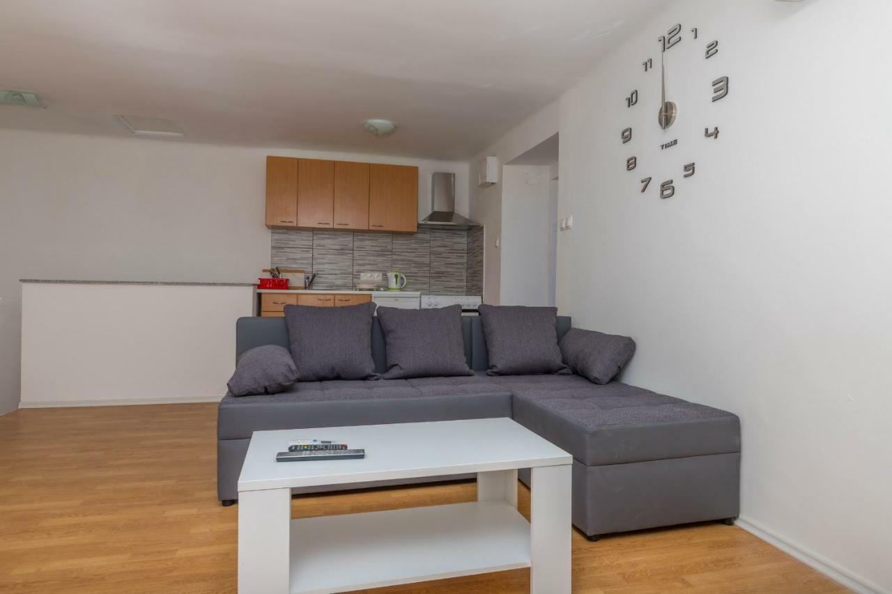 App Cor2 Apartment Selce Luaran gambar