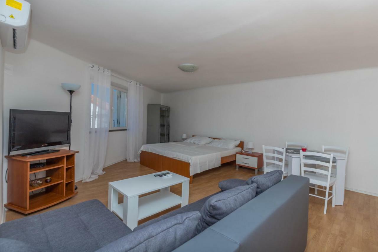 App Cor2 Apartment Selce Luaran gambar