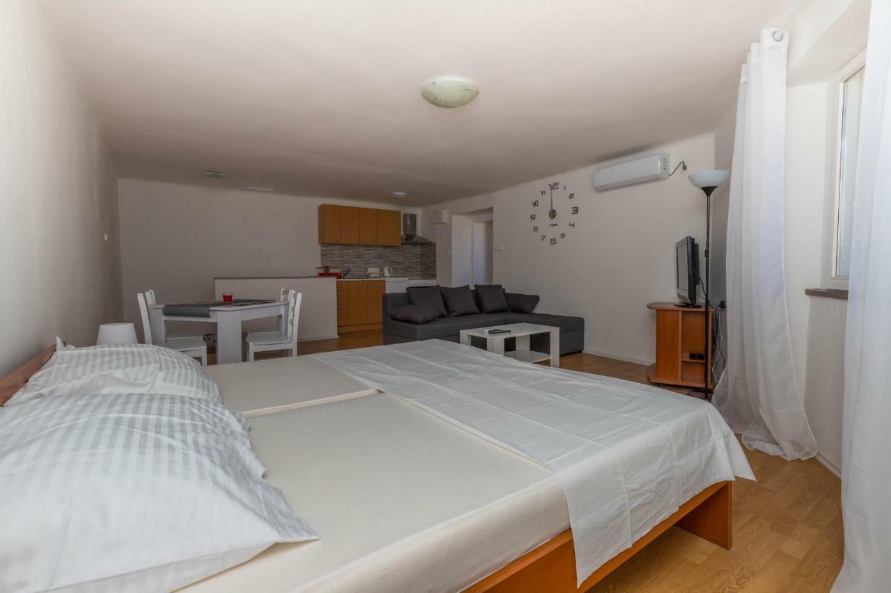 App Cor2 Apartment Selce Luaran gambar